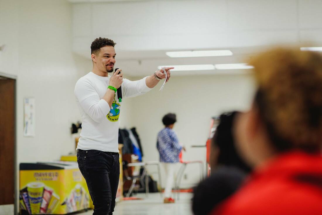 30051957-886260818212045-2042856219085565706-o_orig